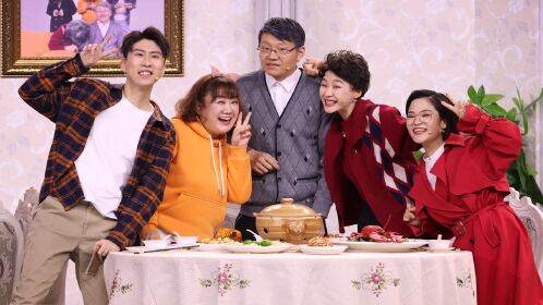 金靖,吴彼,刘胜瑛,蒋易,牟紫演绎小品《通讯已中断》