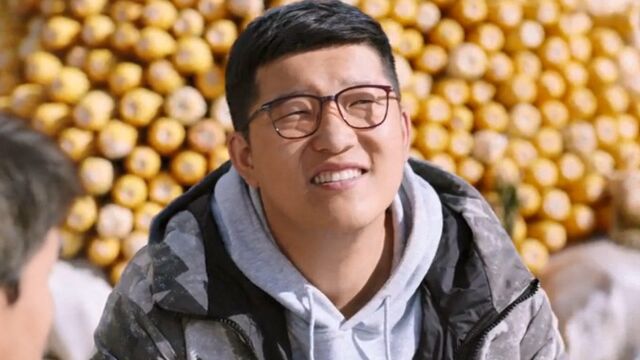 《最美的乡村》第15集03:肖宇驰看到金子有点春心萌动,眼睛都变得更细