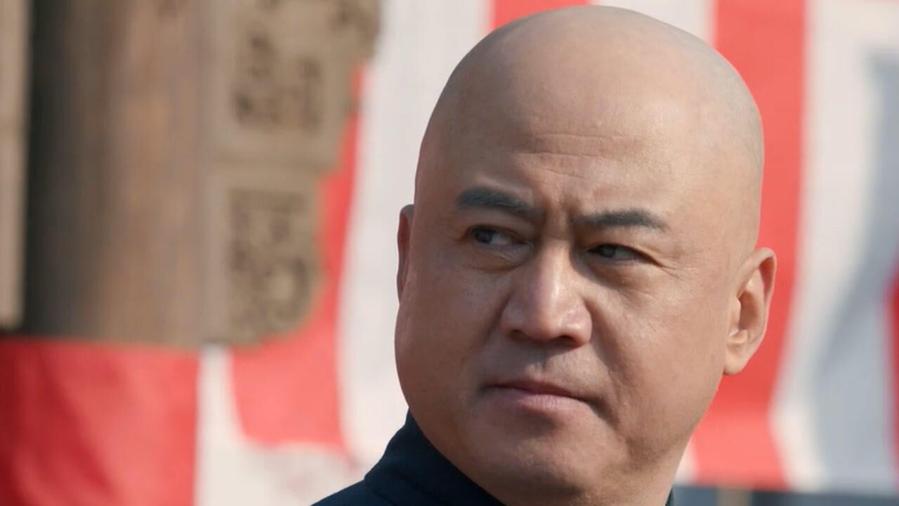 《老酒馆》第37集03:方先生在台上揭穿日本人的真面目,底下的群众拍手