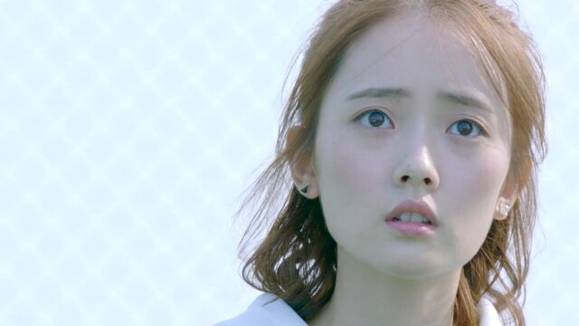 《来到你的世界》第15集03:白莲打网球没有状态,竟然还摔伤了,还好苏