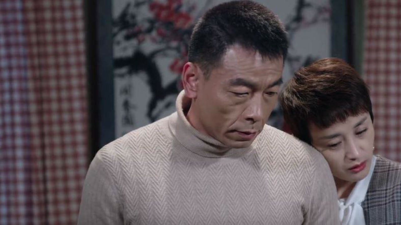 《我哥我嫂》第42集03:陆淮海前妻回来找他复合,他不会抛弃夏一男吧