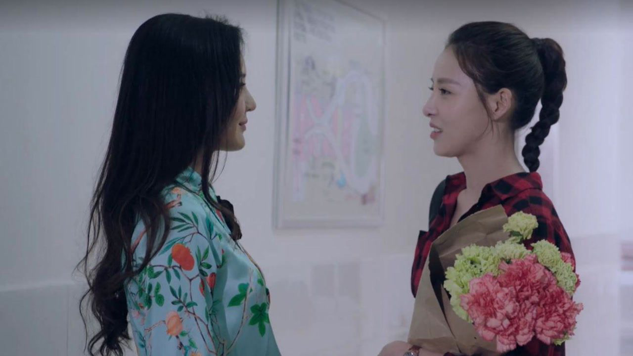 《维和步兵营》第26集01:田爽抽泣离开病房,海蓝热心安抚田爽情绪