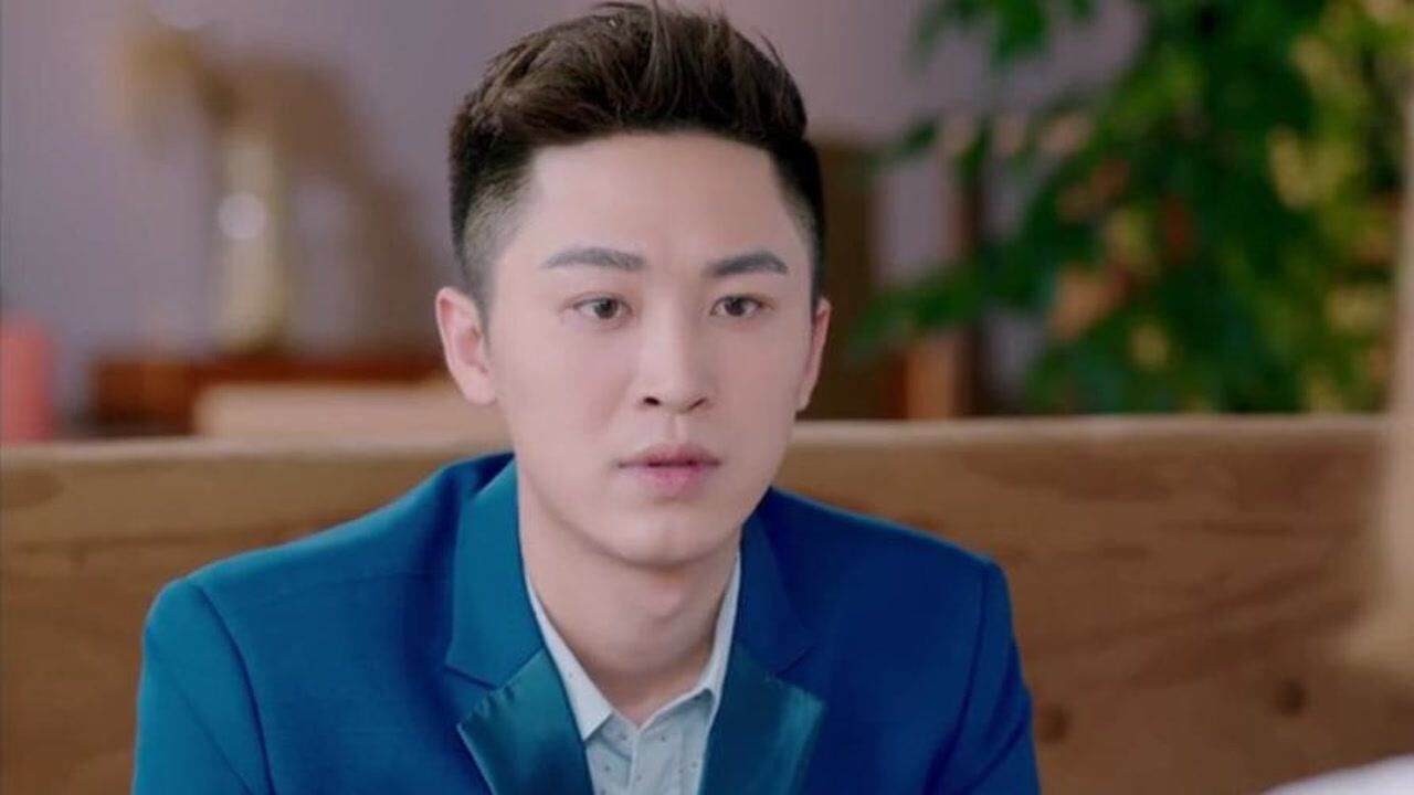 《因为遇见你》第10集05:李云哲为了讨张雨欣欢心,订了一束玫瑰花
