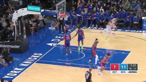 《NBA全场集锦》罗斯超高难度分球底角 巴雷特不辱使命三分穿心