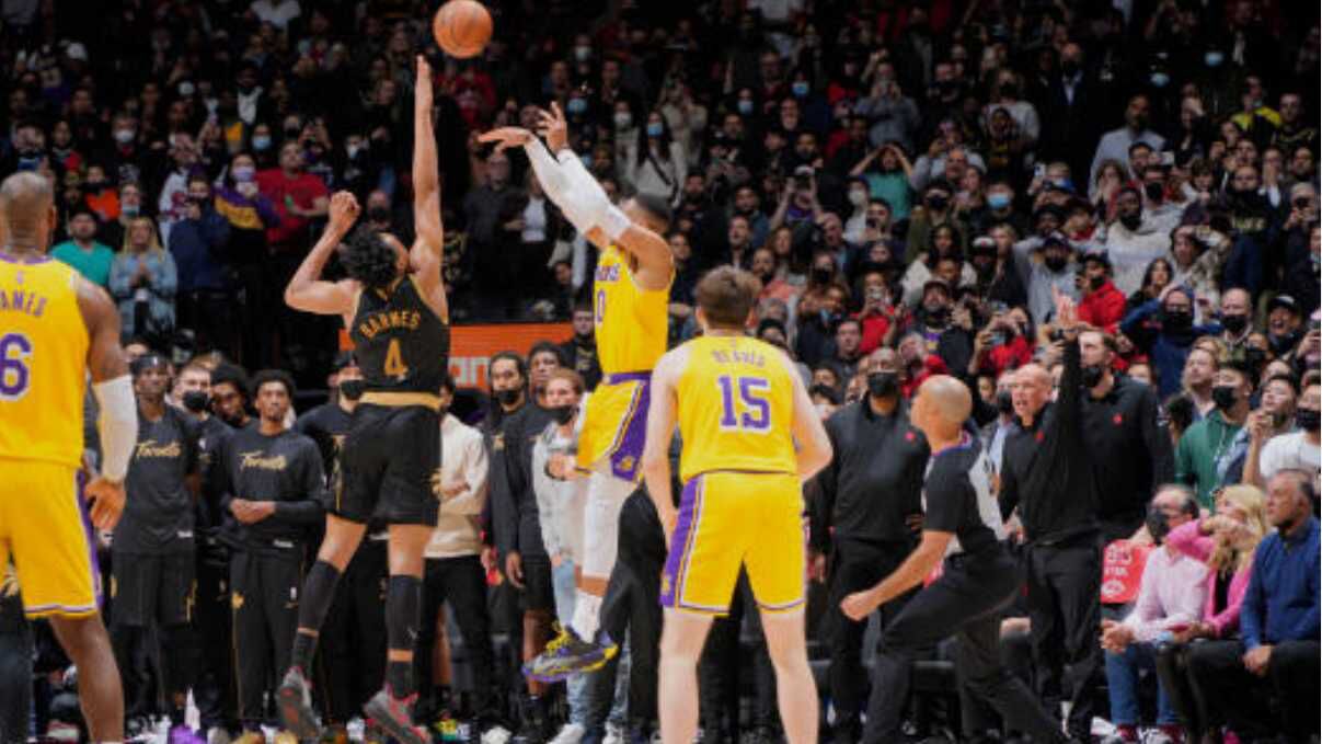 19日NBA十佳球 威少绝平三分墨菲惊艳隔扣