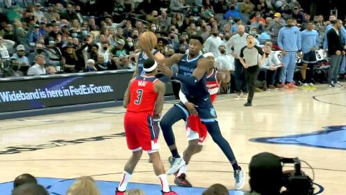 《NBA全场集锦》2K里才有的动作 莫兰特平筐空接大风车