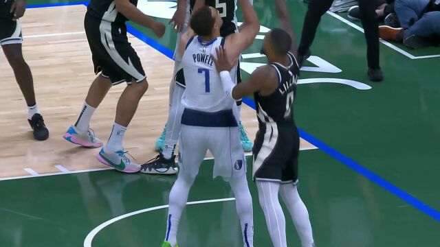 东契奇vs雄鹿集锦 全场35+9+9超级准三双成空砍