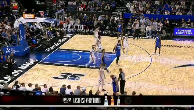 掘金vs魔术英文原声全场回放