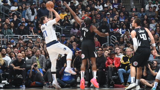 独行侠vs快船精华回放 东欧组合空砍56+9乔治25+9率队大胜