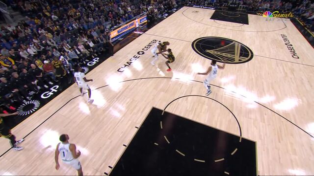 小有摩擦差点冲突 库明加腾空而起大力灌筐怒取2+1