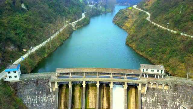 航拍遵义市巷口镇红岩水库_腾讯视频