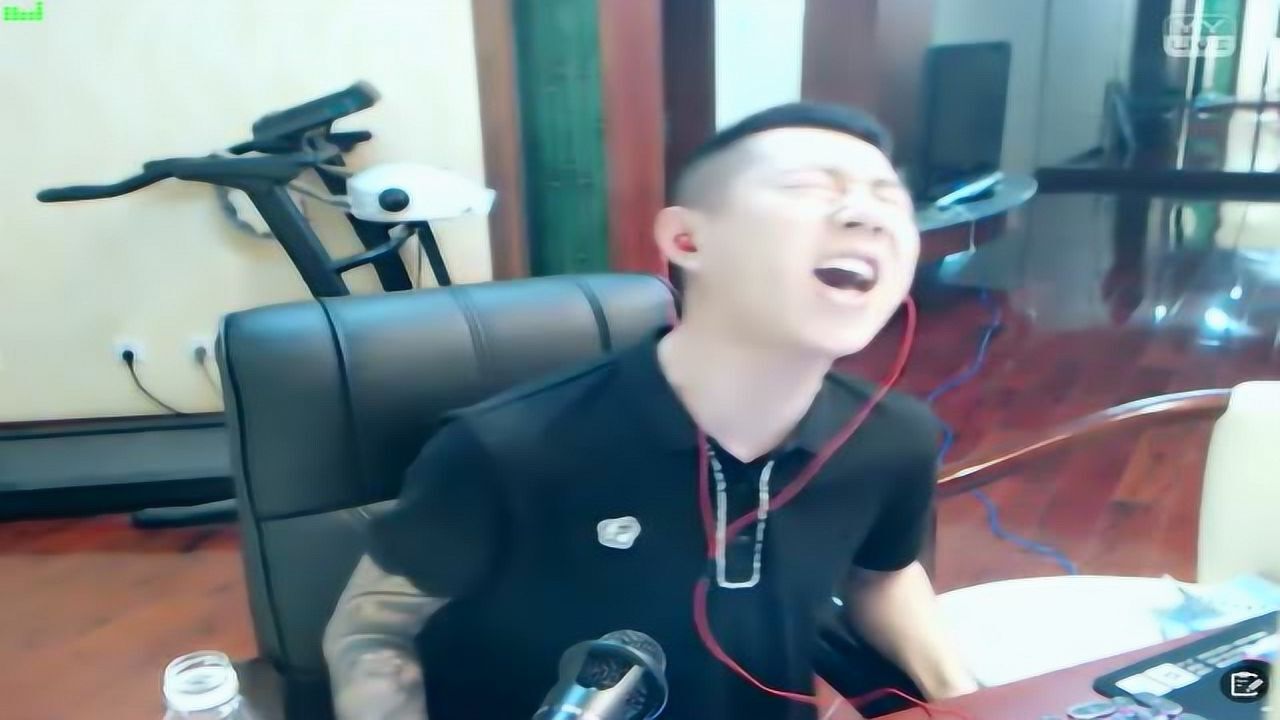 硬核剪影02:54三分钟看完《痞子训练营2》 利哥王小源诠释东北往事电