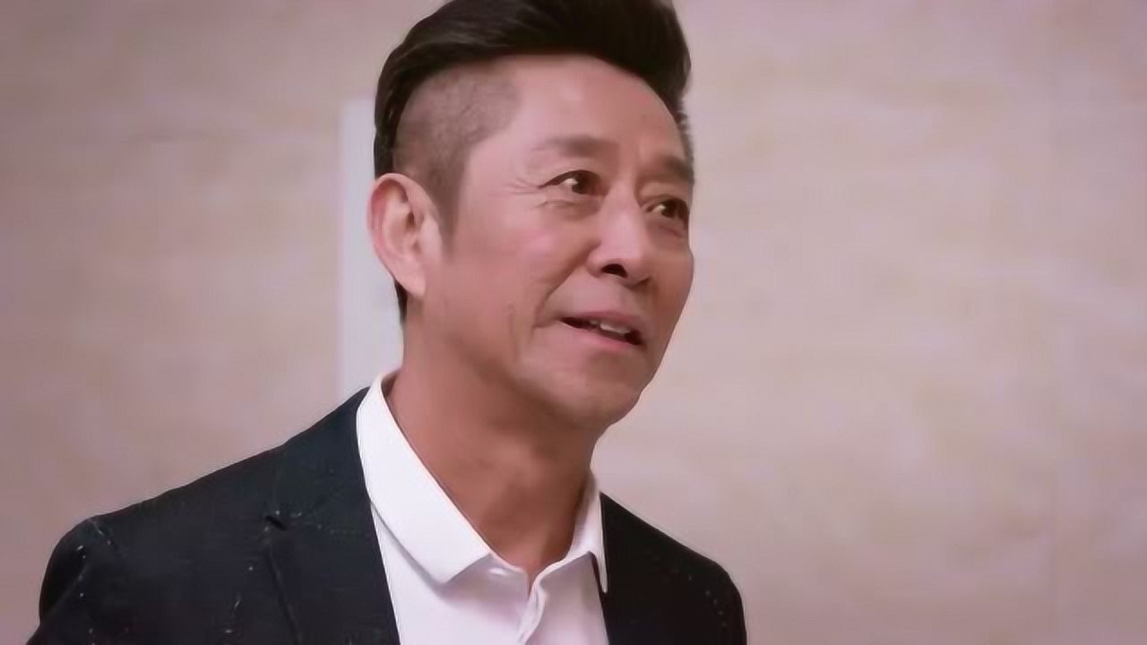 欢乐颂2曲父曲母见过准女婿大赞满意心中大喜称赞不断