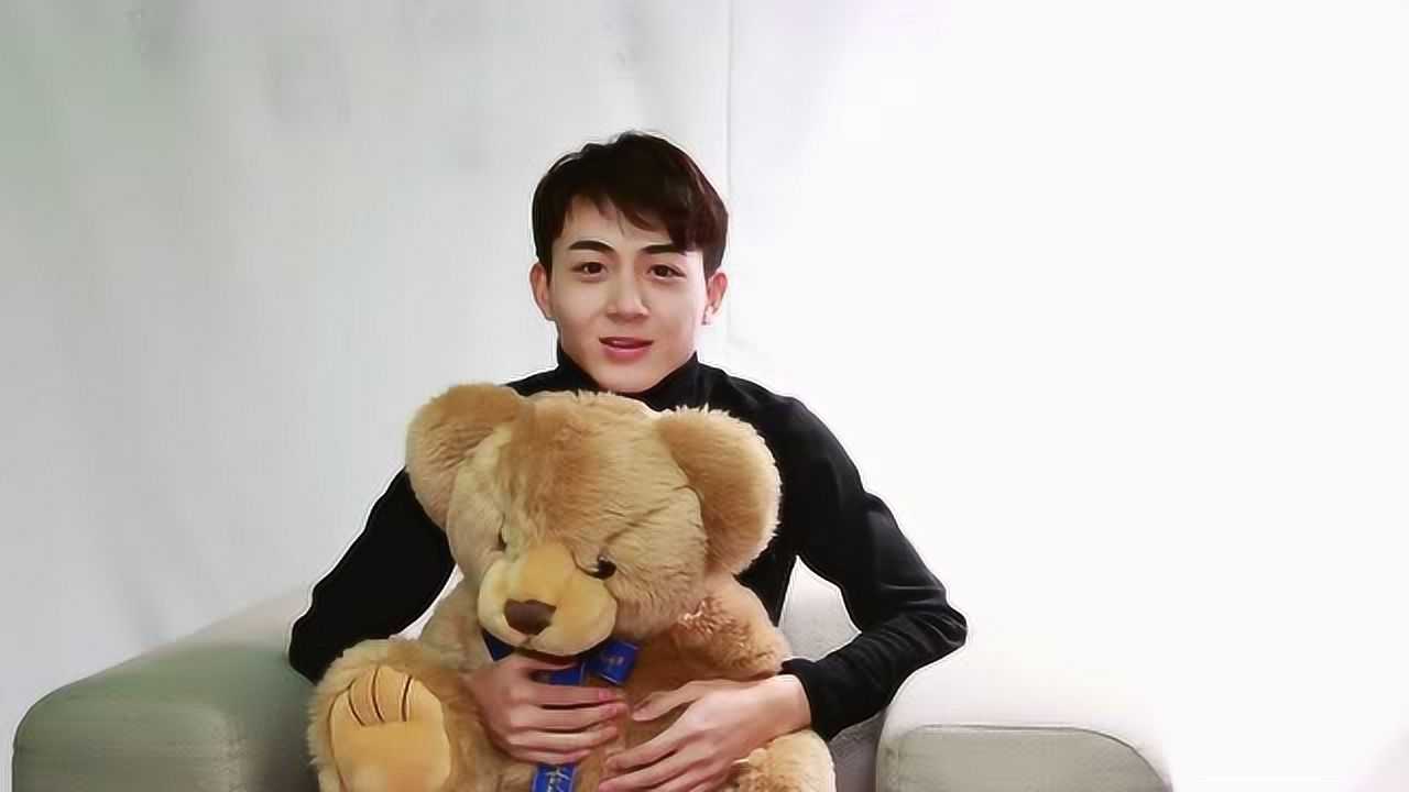 准备好截图,我和林浪浪的露脸情侣照来了暴走的小药00:43