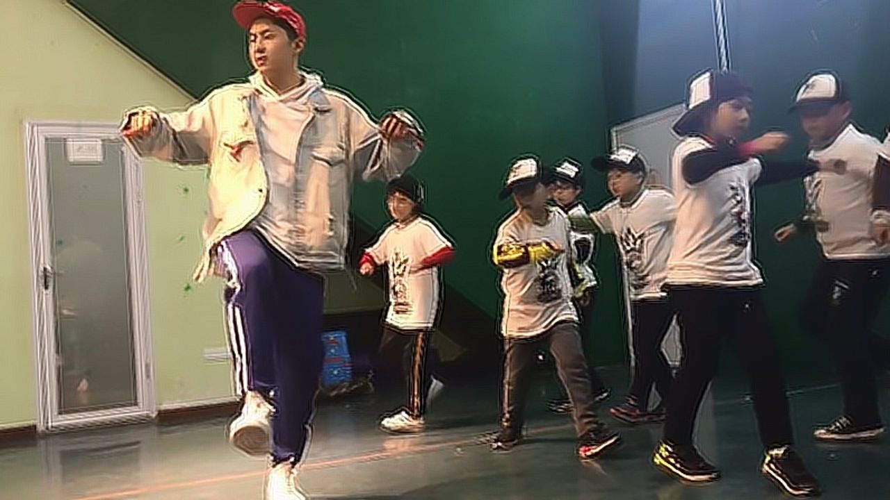 火遍全网的俄舞鬼步舞3ar史上最详细教学新鲜出炉收藏学起来