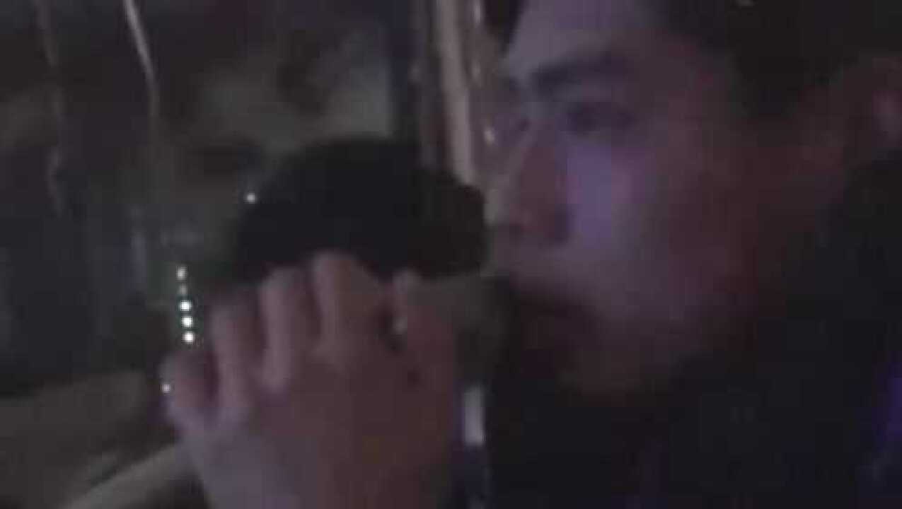 胡一天KTV唱歌视频曝光！胡老师唱歌太好听了耳朵快怀孕了！_高清