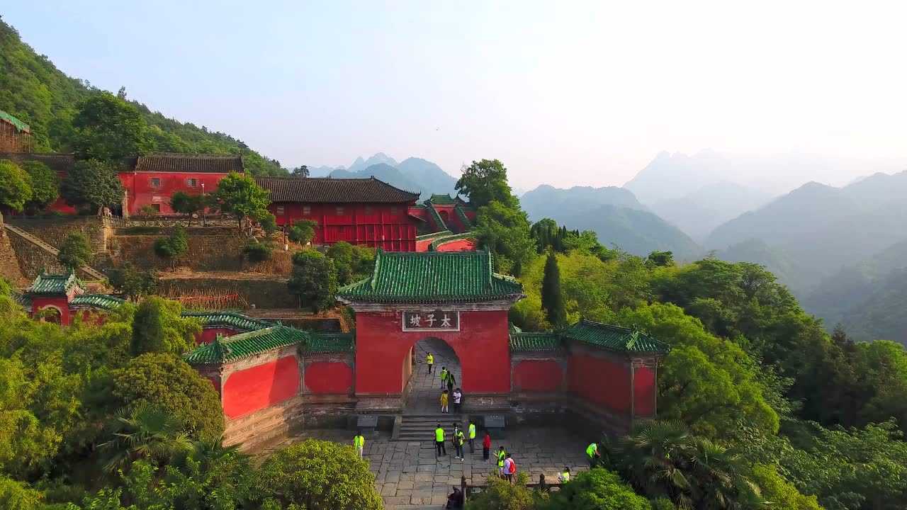 武当山全景 全景图图片