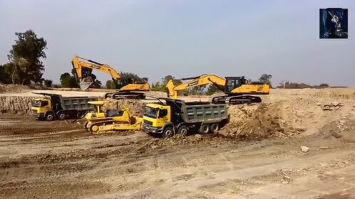 工地实拍:三一重工挖掘机挖土装车作业