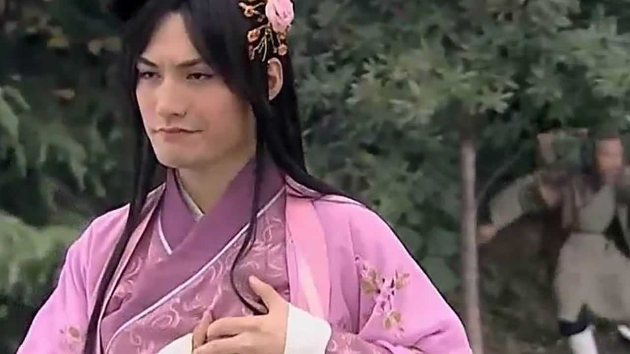 严屹宽男扮女装,就是为了捉住石妖