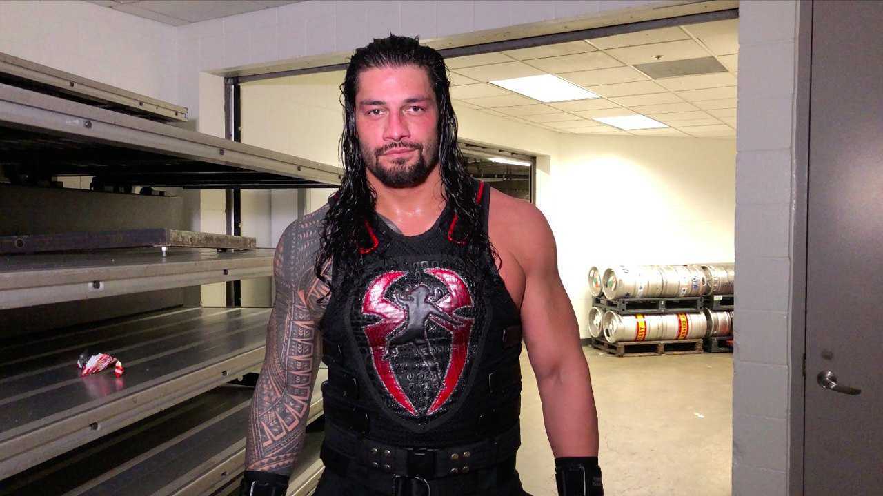 wwe超级巨星大狗罗门伦斯祝中国粉丝新年快乐