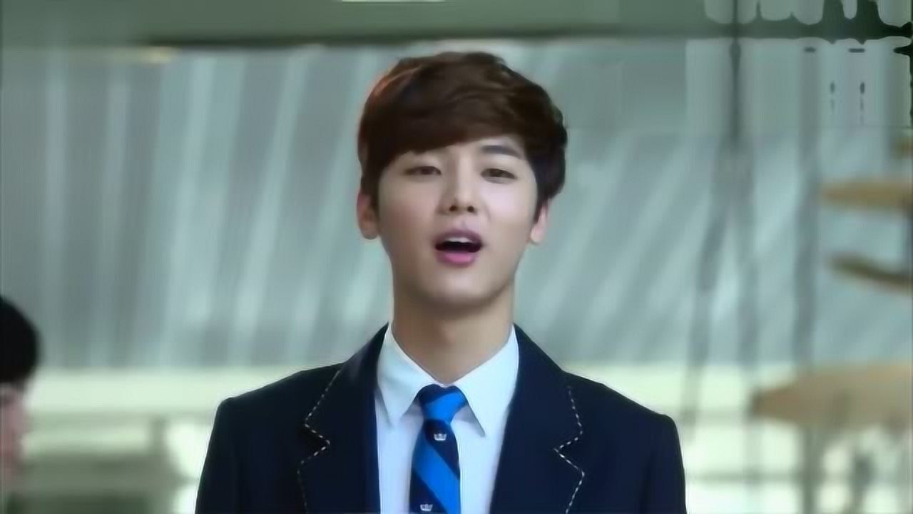 《继承者们》崔英道和妈妈的感人瞬间 看得眼泪直流