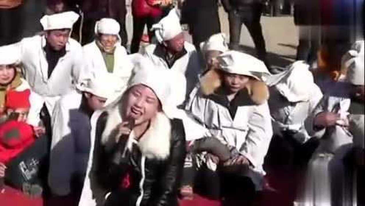 农村办丧事，哭灵女现场唱一首《哭爹爹》，演技惊人！_高清