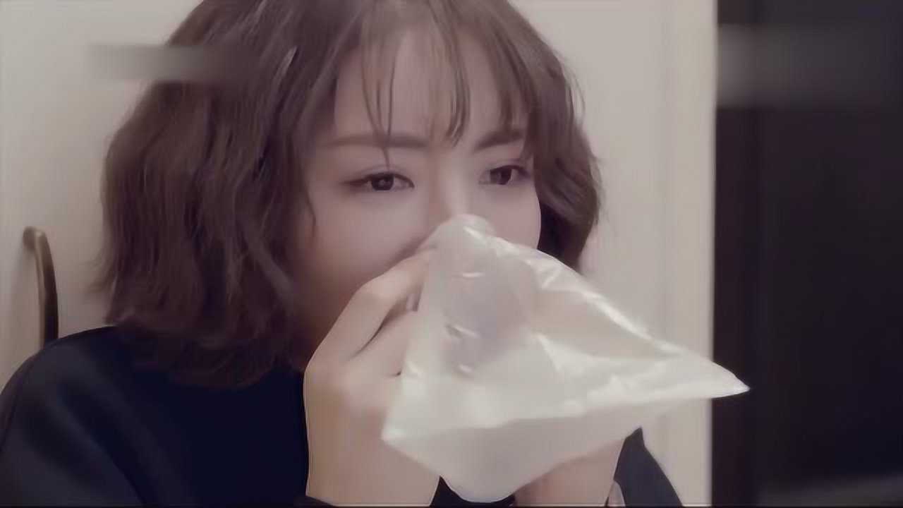 柒个我白欣欣被关幽闭恐惧症犯了触发儿时记忆碎片