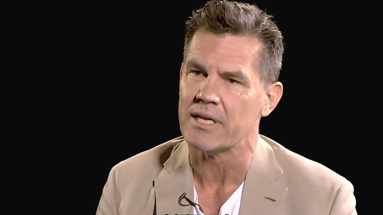 死侍和电索互喷死侍ryan