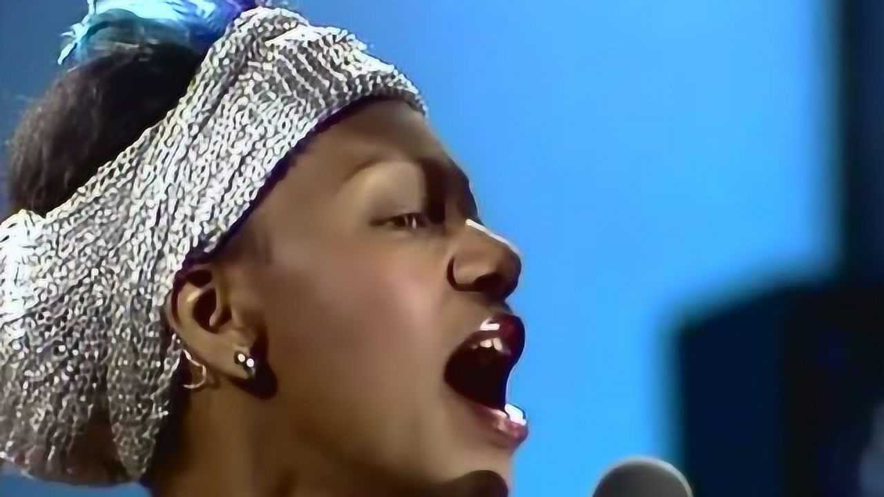 李泉sunnyⅡ这首歌原唱boneym你认为哪个版本更好听呢