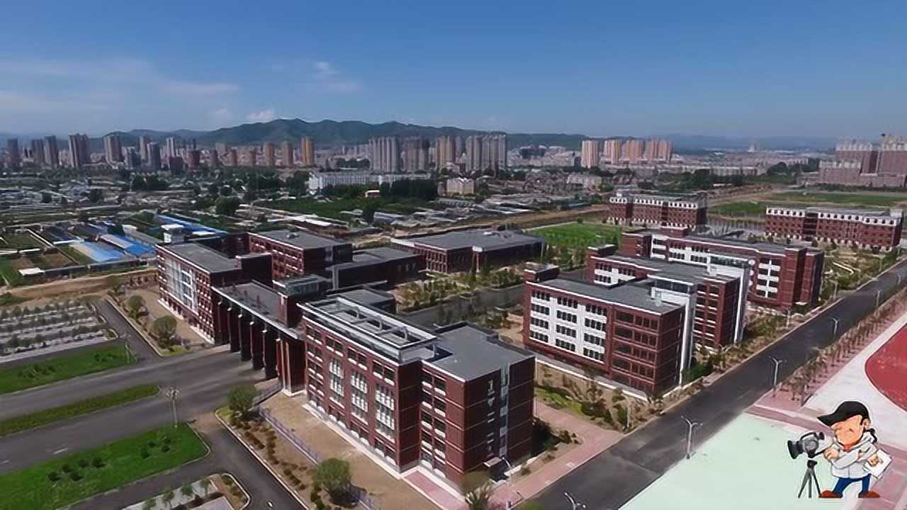 凌源中学醉美新校区