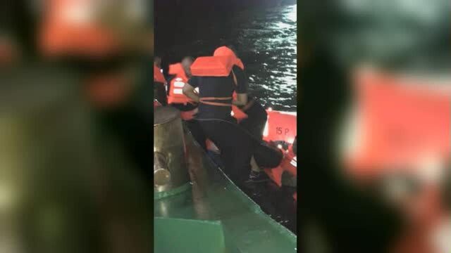 “南黄海大救援”与台风赛跑,虎口救下19名船员