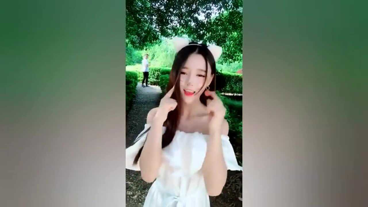 抖音学猫叫手势舞我们一起喵喵猫第一个小姐姐超可爱