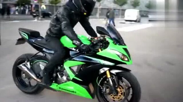 川崎(KAWASAKI)ZX6R 怀旧经典636