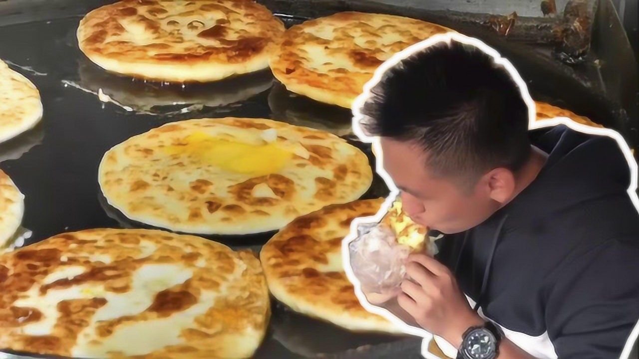 小伙寻找"京城最火"鸡蛋灌饼,晚来十分钟就吃不到了