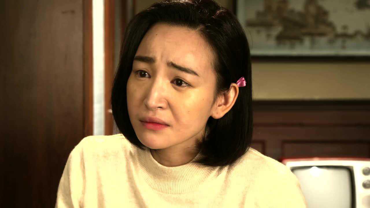 养母的花样年华王开翠抱着婆婆的照片哭成泪人