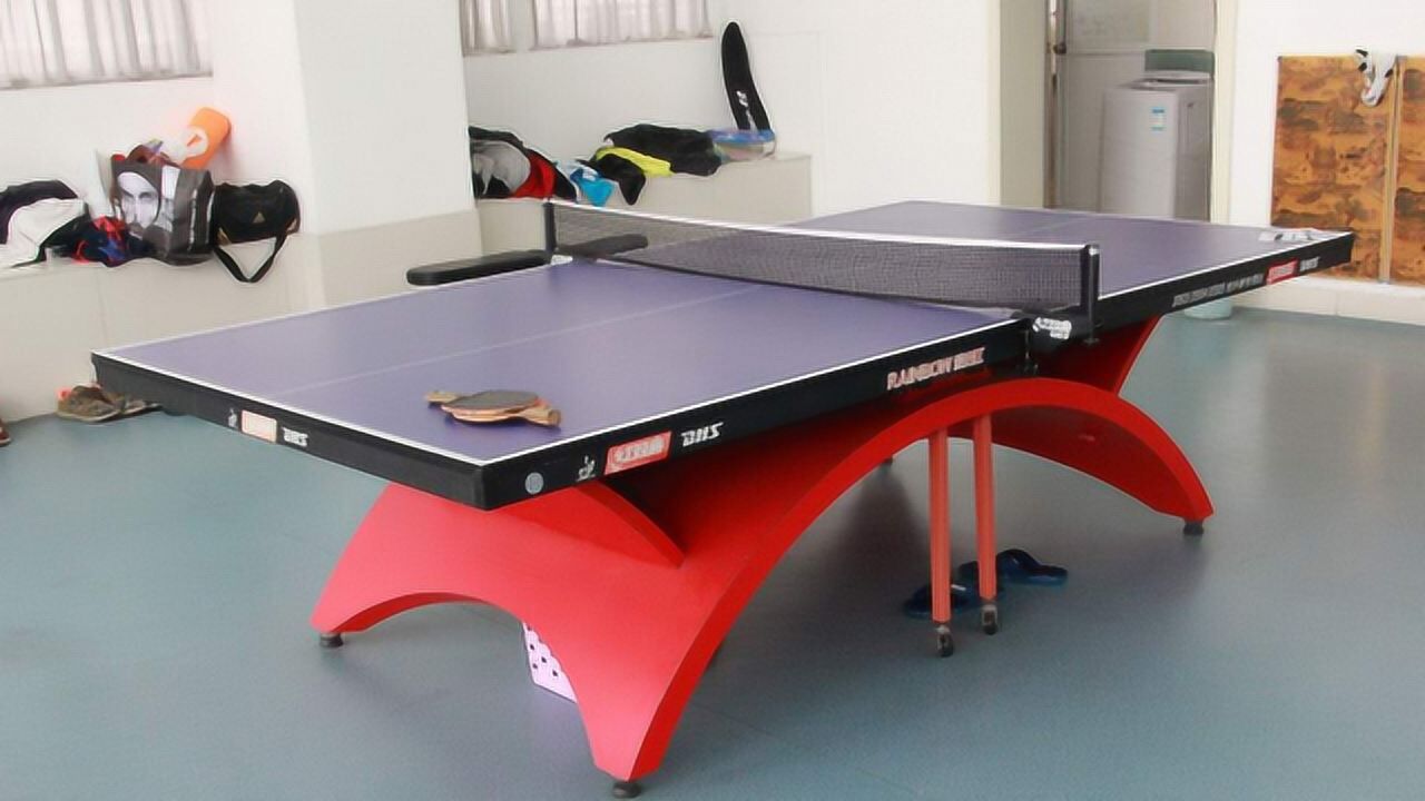 一个人就能玩的乒乓球桌牛人教你制作过程简单快捷