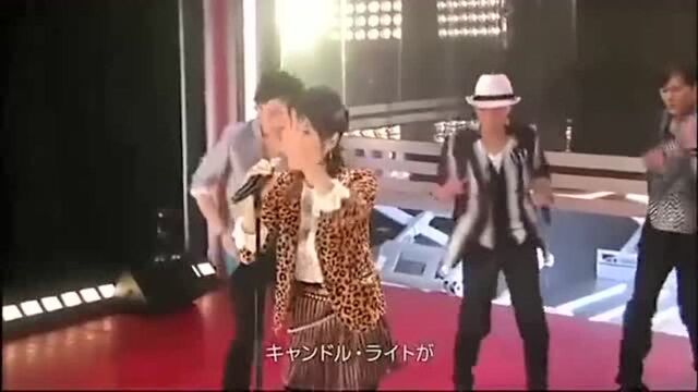 荻野目洋子唱年代经典歌曲《跳舞街》,全场高潮忍不住跟着哼