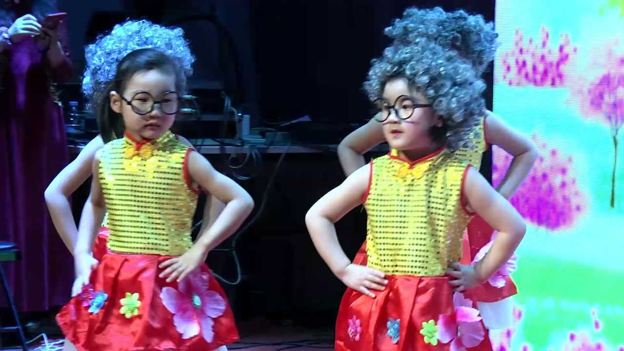 2019北京菲舞学苑迎新年会盛典《俏皮奶奶》
