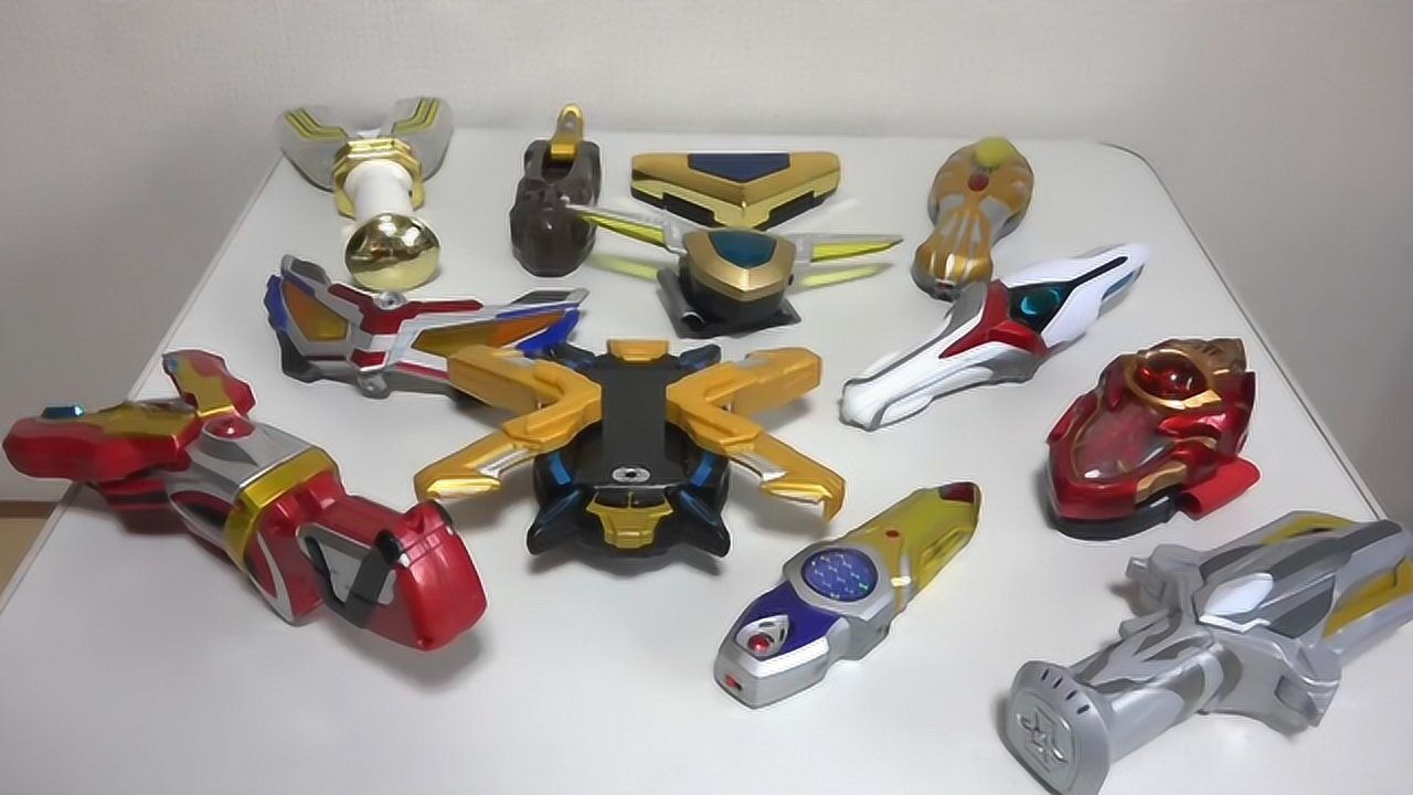 奥特曼变身器大聚集迪迦的神光棒赛罗的奥特眼镜