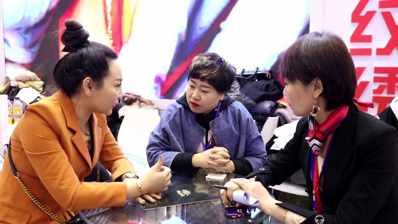 智美欣美业青岛美博会现场