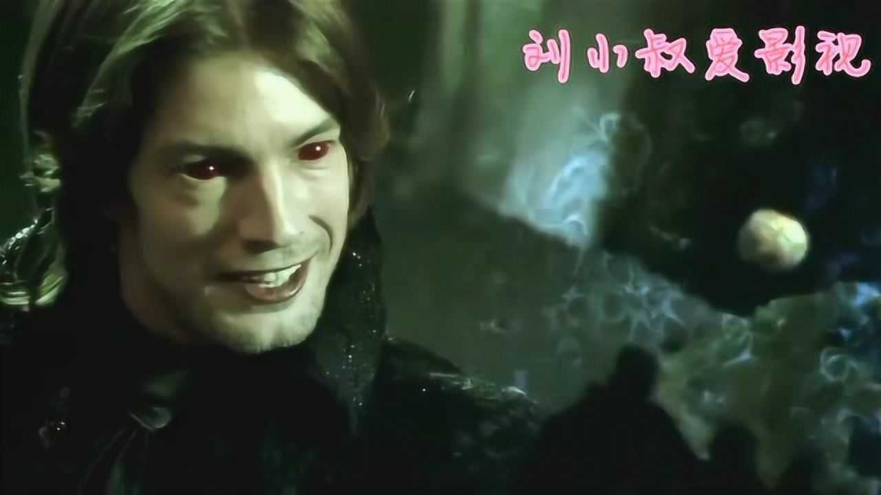 千机变 僵尸伯爵还是得到了最后一块血元并开启了僵尸王族的宝典