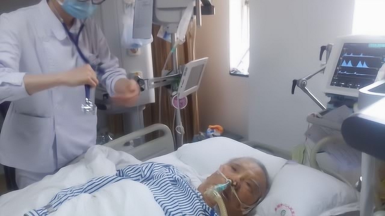 呼吸内科-经气管插管吸痰操作演示视频_高清