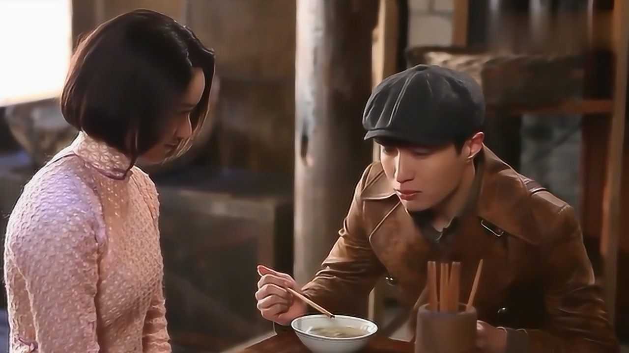 老九门花絮张艺兴一脸委屈吃面小表情太逗袁冰妍直接笑场