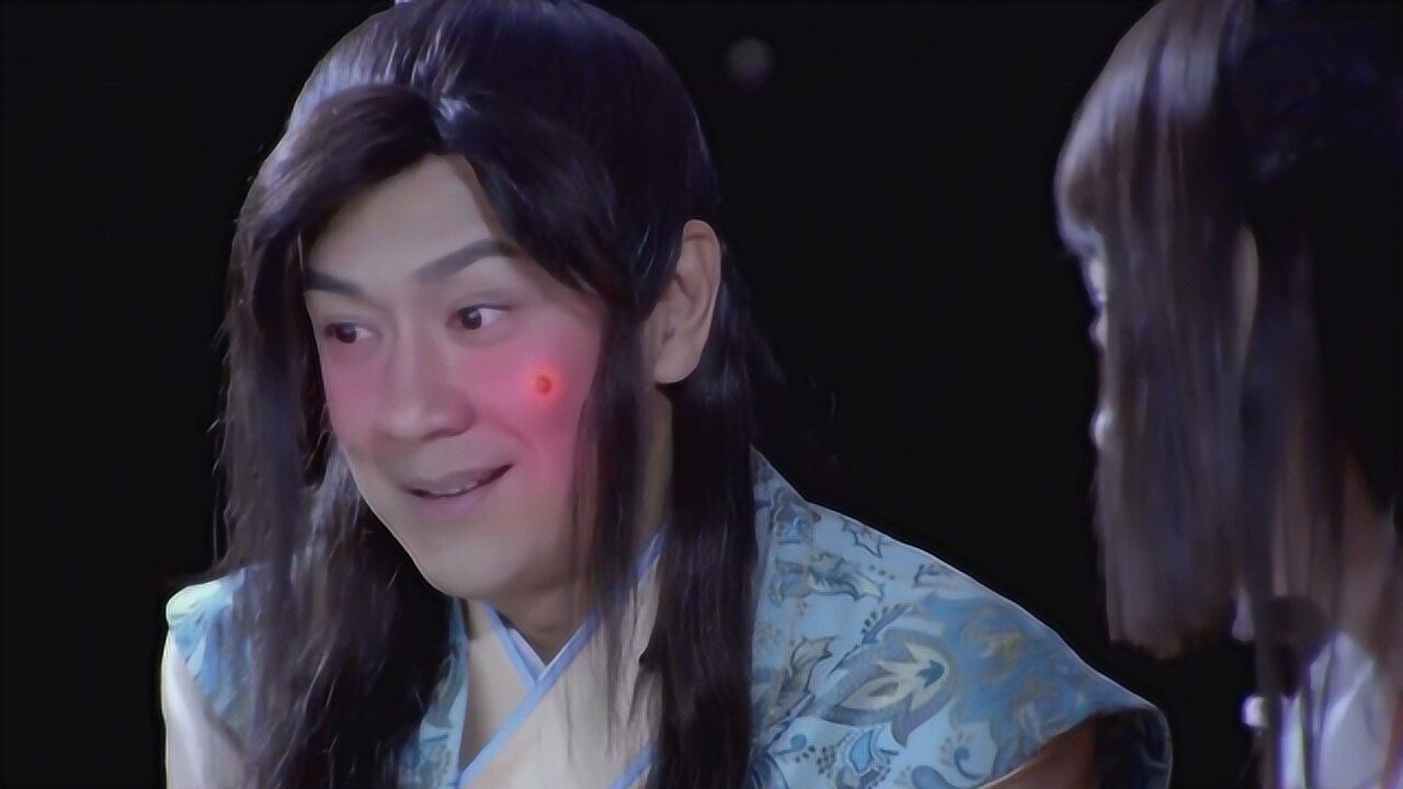 刘四喜跟九妹屋顶谈心脸红的不像样太浪漫了