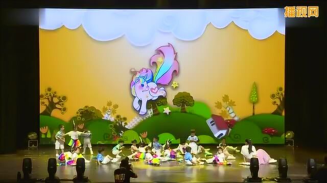 大张伟神曲舞蹈《阳光彩虹小白马》幼儿舞蹈视频 幼儿园律动舞