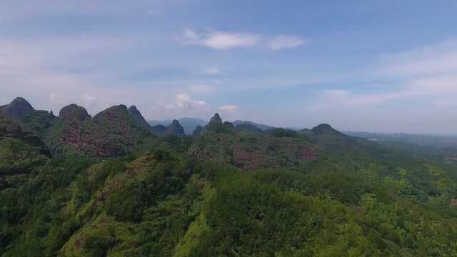 金华九峰山,一座可看山林水石的山峰