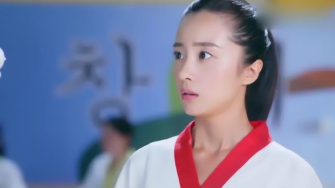 金敏珠射箭百草,若白接住了,金敏珠真嚣张