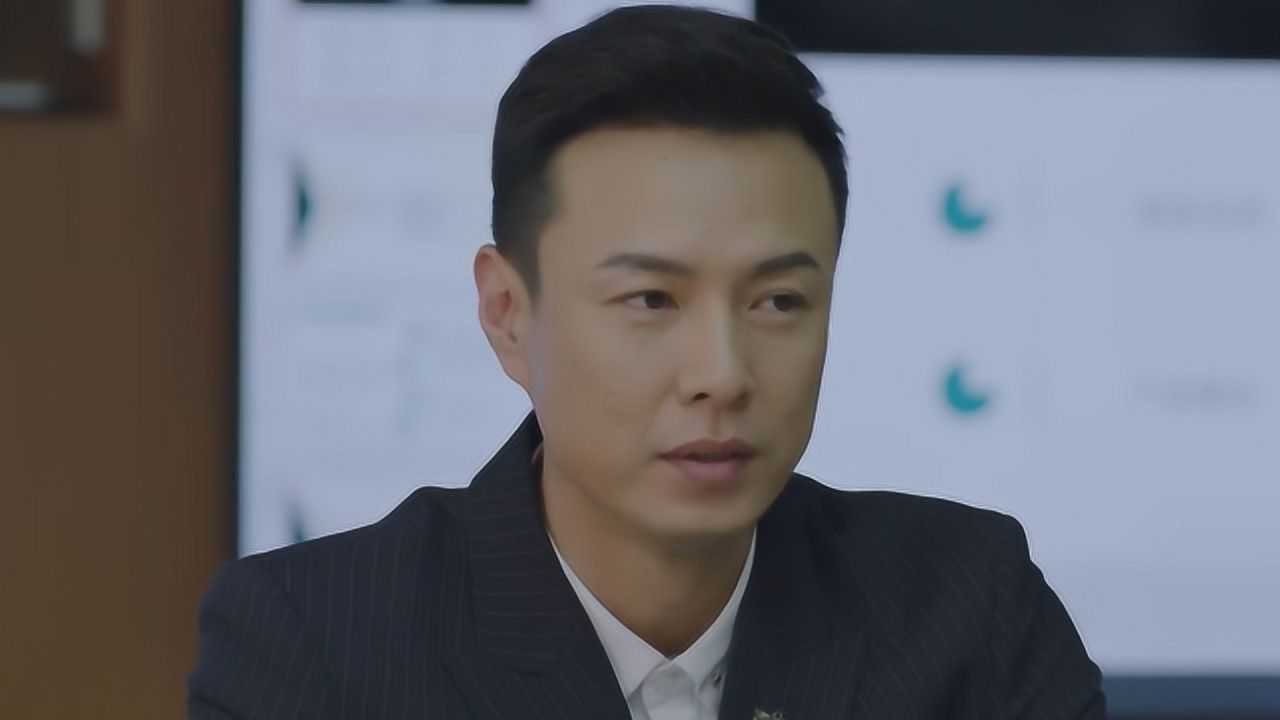 小欢喜雷蒙德珍妮办公室接吻被小金撞破小金吃醋大闹公司