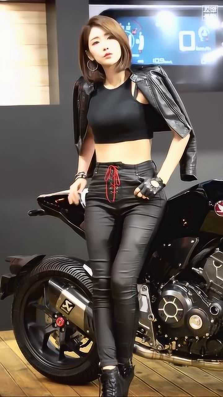 韩国车模刘多妍,皮衣皮裤帅气登场,御姐归来!