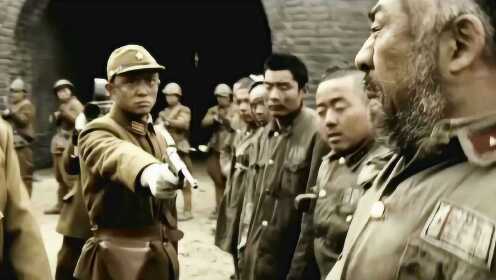 鬼子让战俘举日本旗拍照，遭到中国军人断然拒绝，宁死不屈有骨气